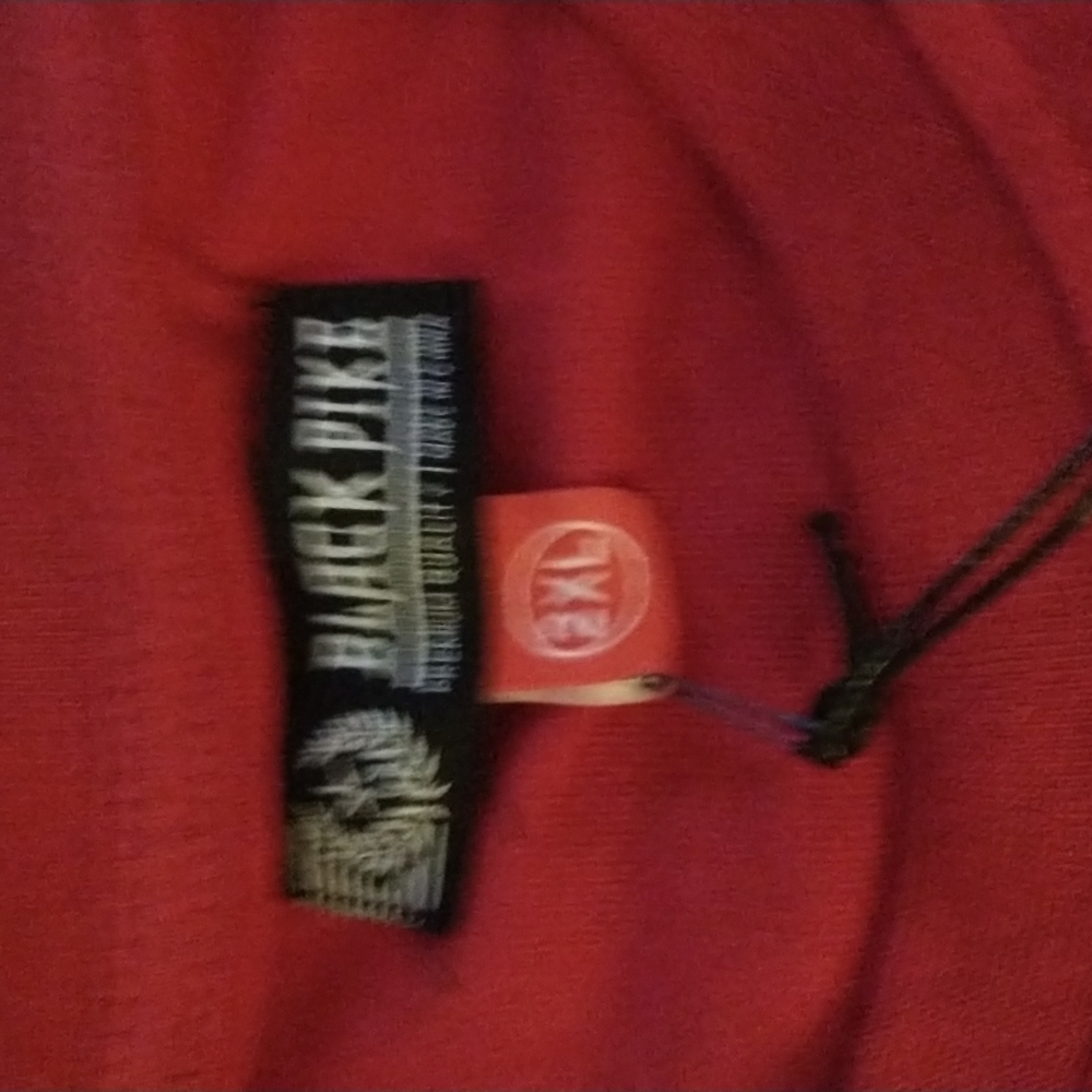 Black Pike Tee - Picture 3 of 4